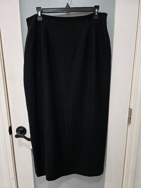 Jones New York‎ Vintage Black Maxi Skirt – Size 14 – Straight Lined
